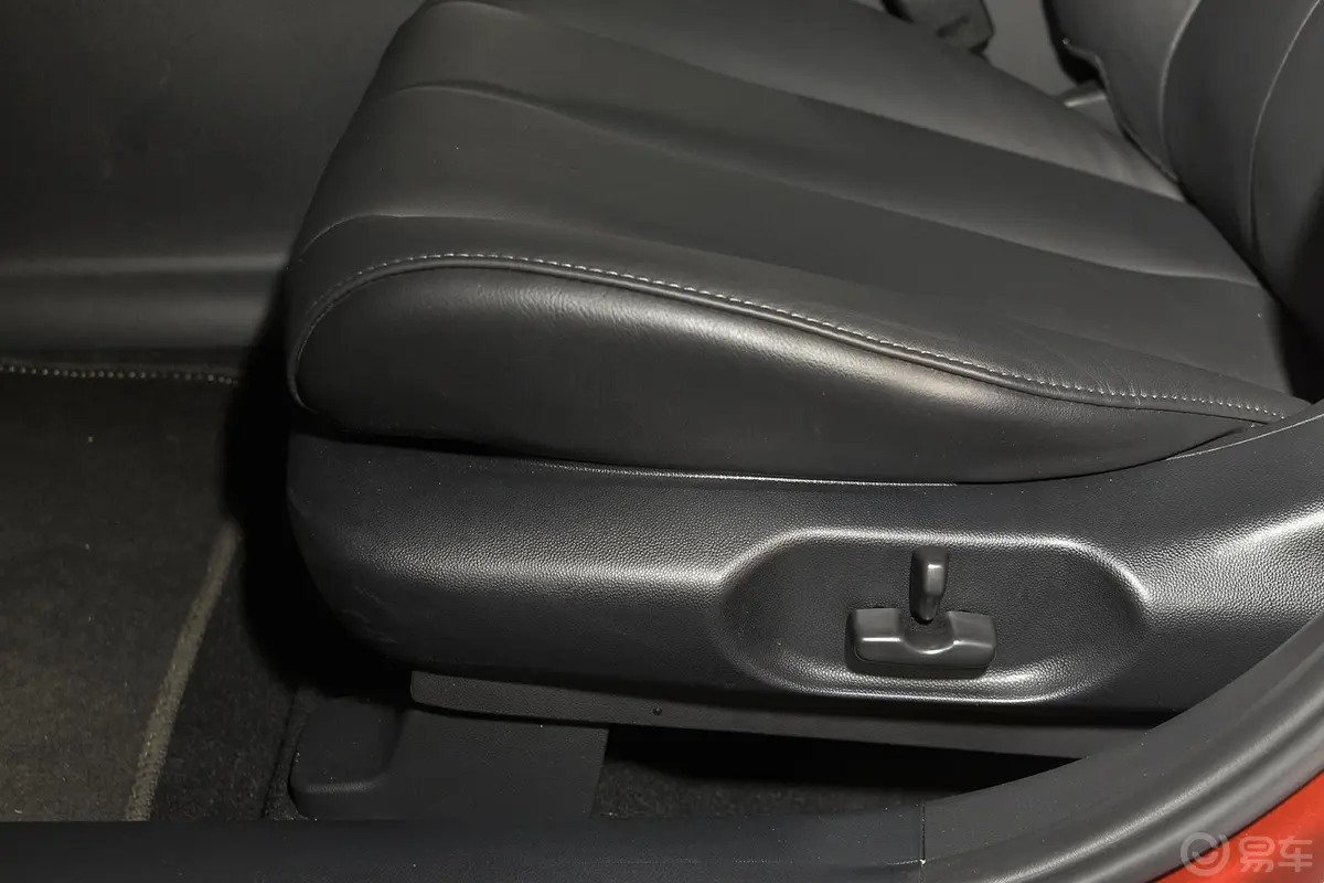 马自达CX-72.5L 两驱 豪华版座椅调节键