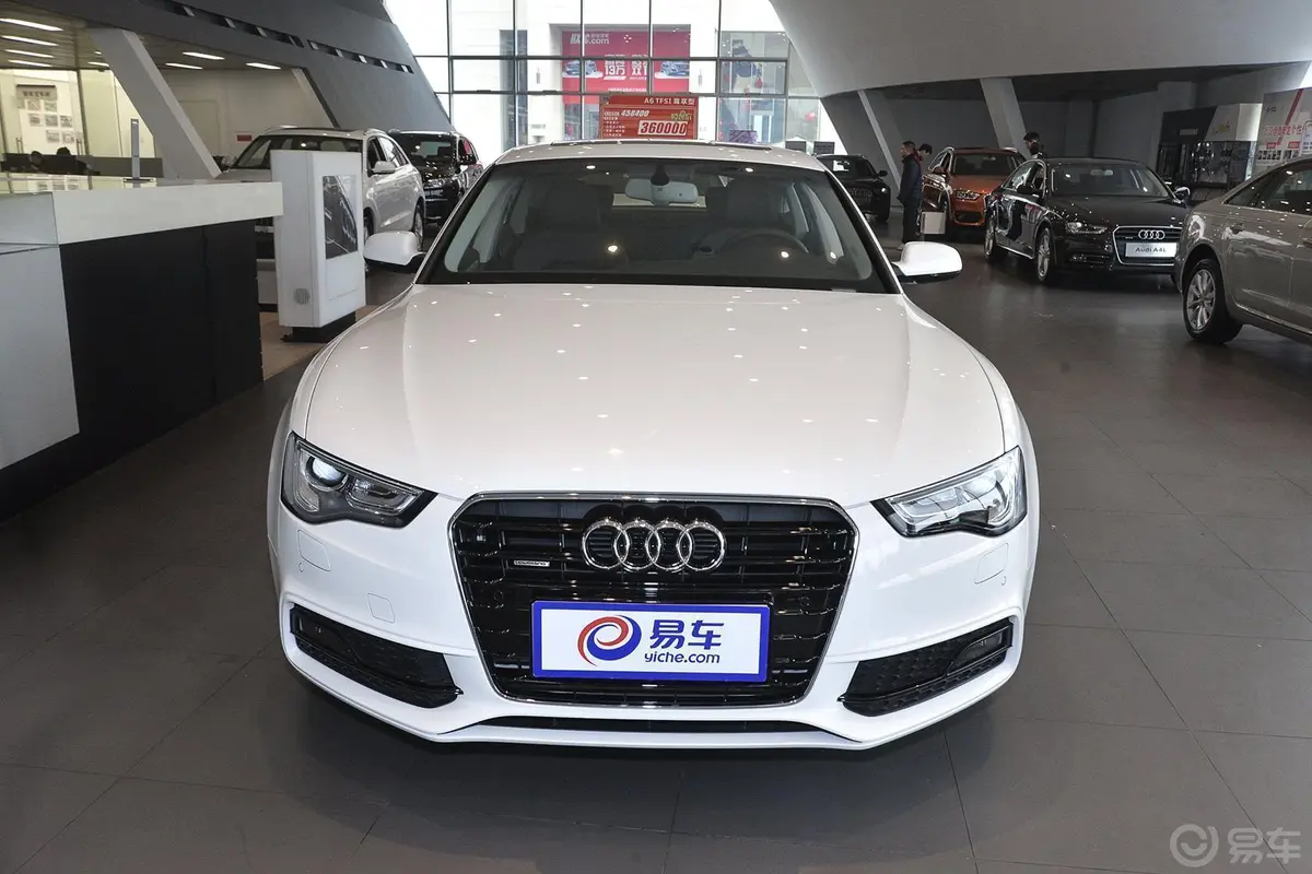 奥迪A5Sportback 45 TFSI quattro正前水平