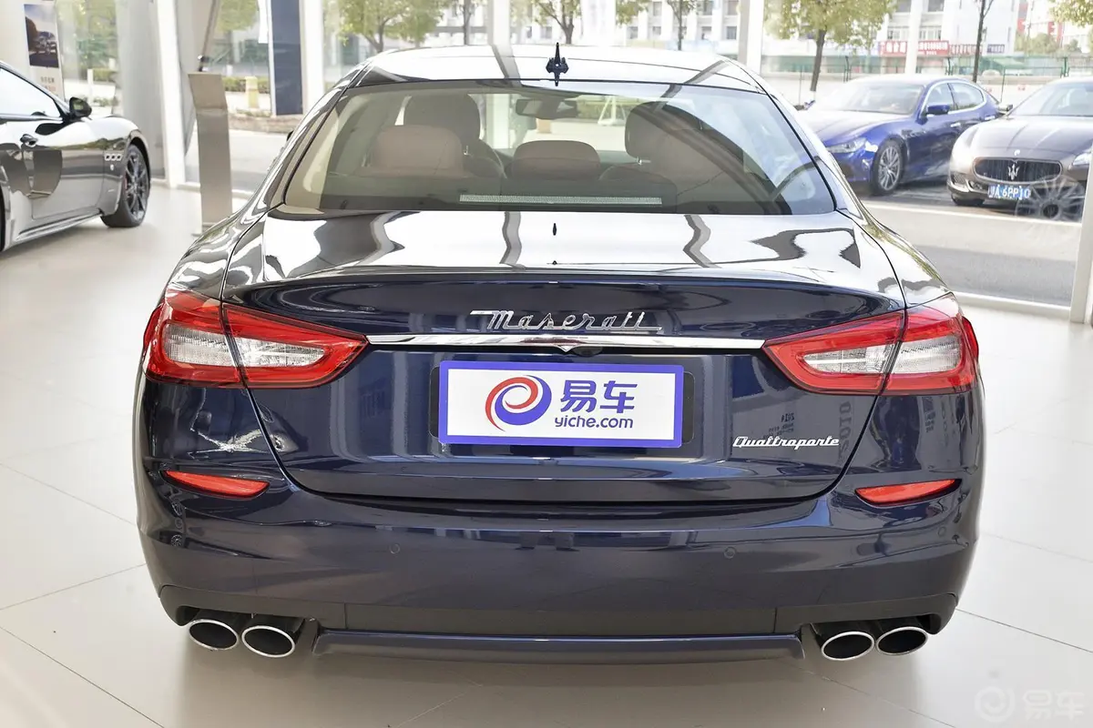 Quattroporte3.0T 四驱 标准型正后水平