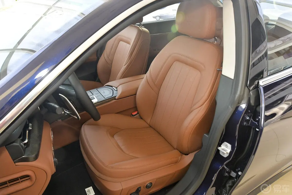 Quattroporte3.0T 四驱 标准型驾驶员座椅