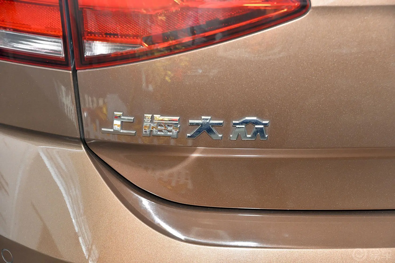 凌渡1.8T DSG 330TSI 豪华版外观