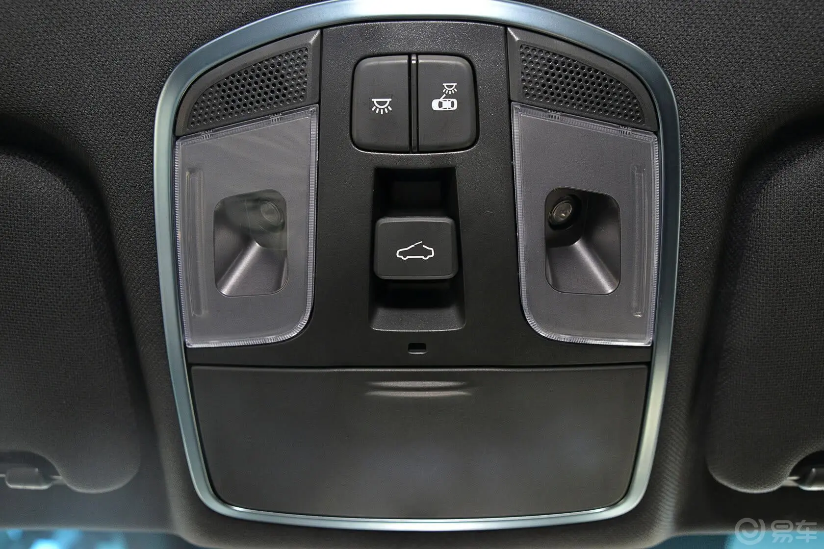 索纳塔1.6T 自动 GS 时尚型前排车顶中央控制区