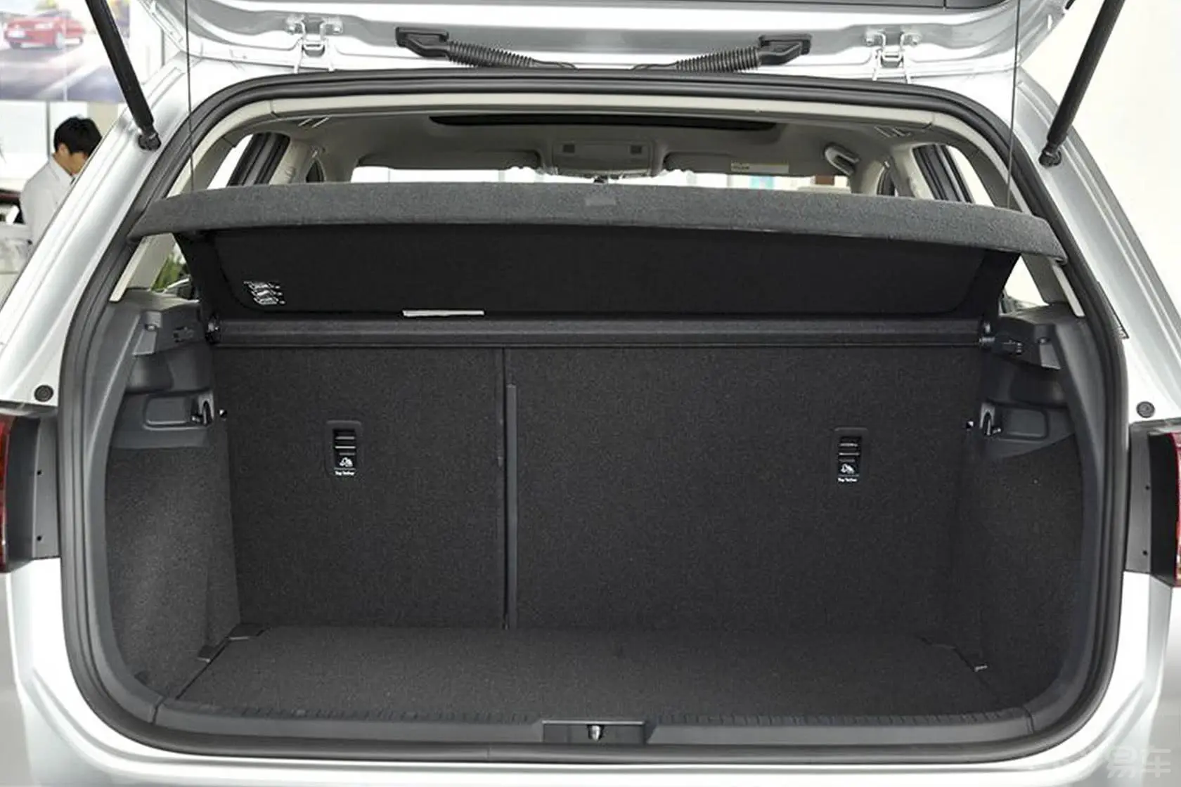 高尔夫1.2TSI 自动舒适型行李箱空间