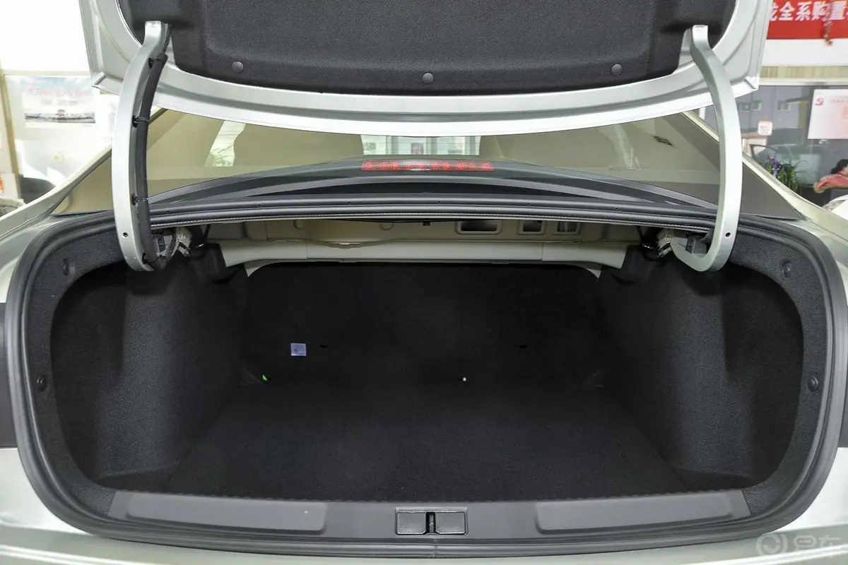 C4世嘉1.6L 手动 舒适版行李箱空间