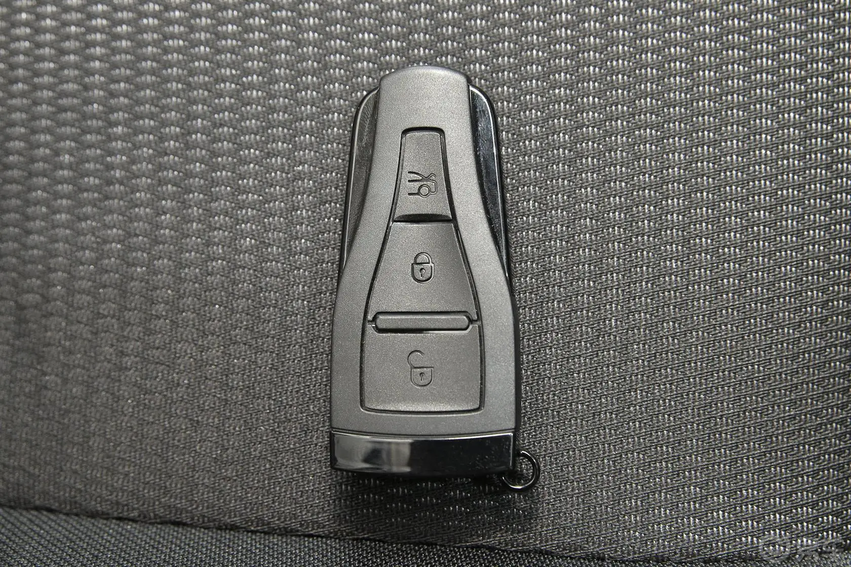 MG6掀背 1.8L MT 驾值版钥匙