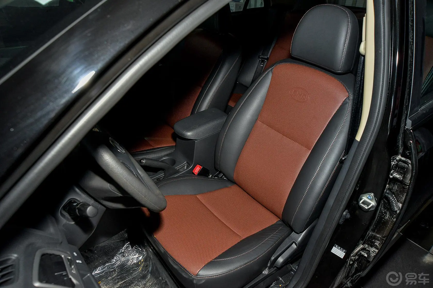 比亚迪F31.5L 双离合 豪华型 节能版驾驶员座椅