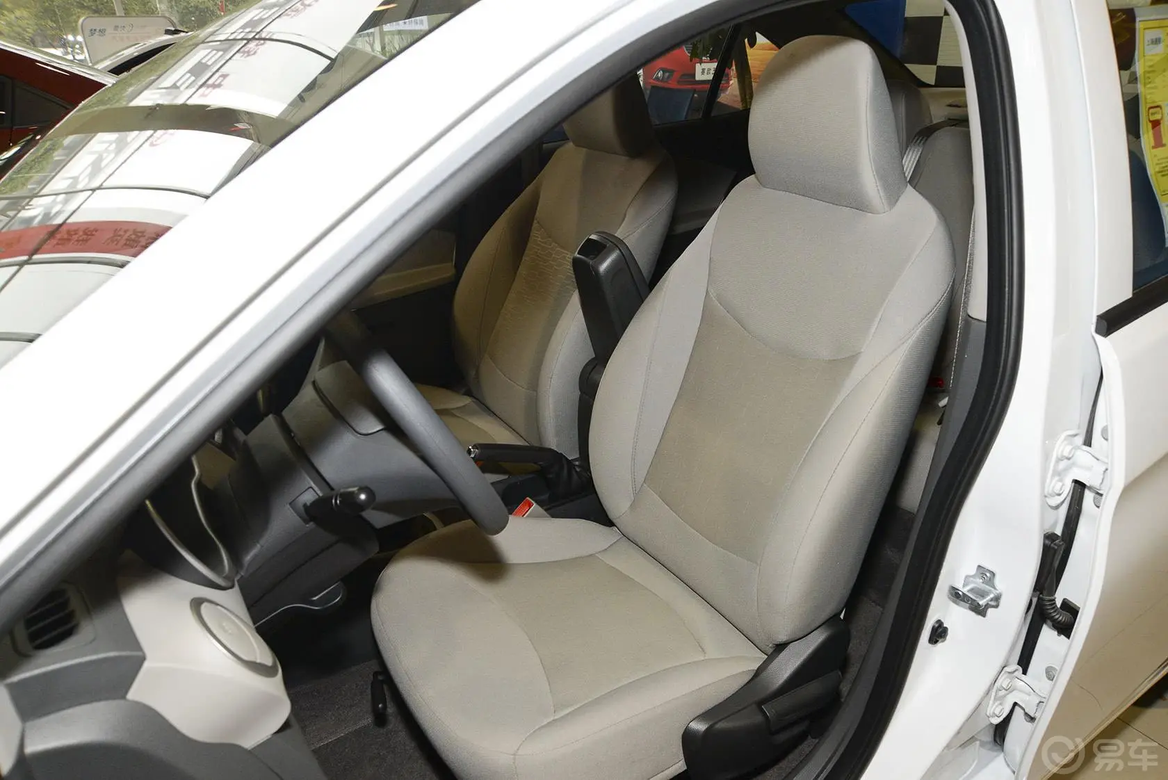 赛欧31.5L 手动 理想天窗版驾驶员座椅