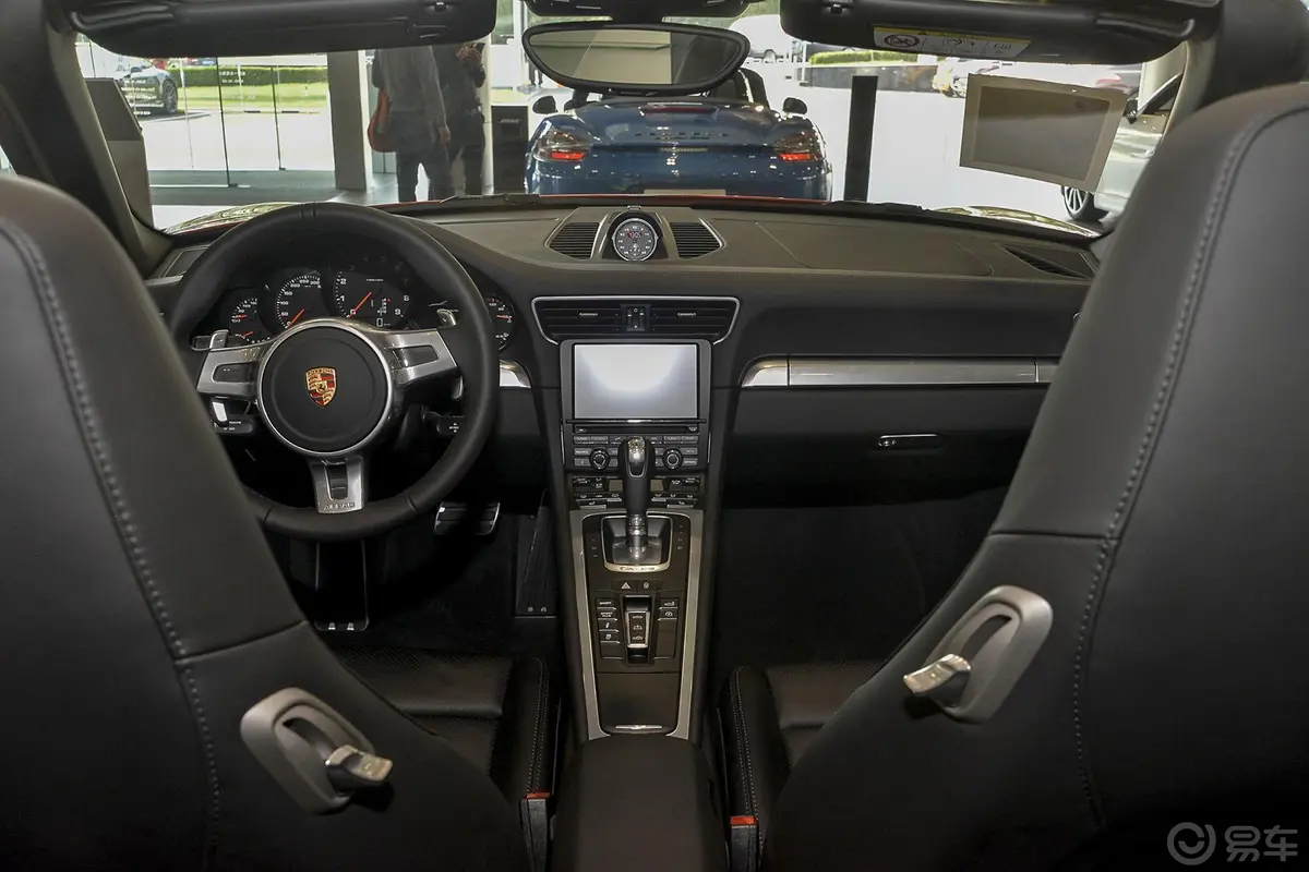 保时捷911Carrera Cabriolet 3.4L Style Edition空间