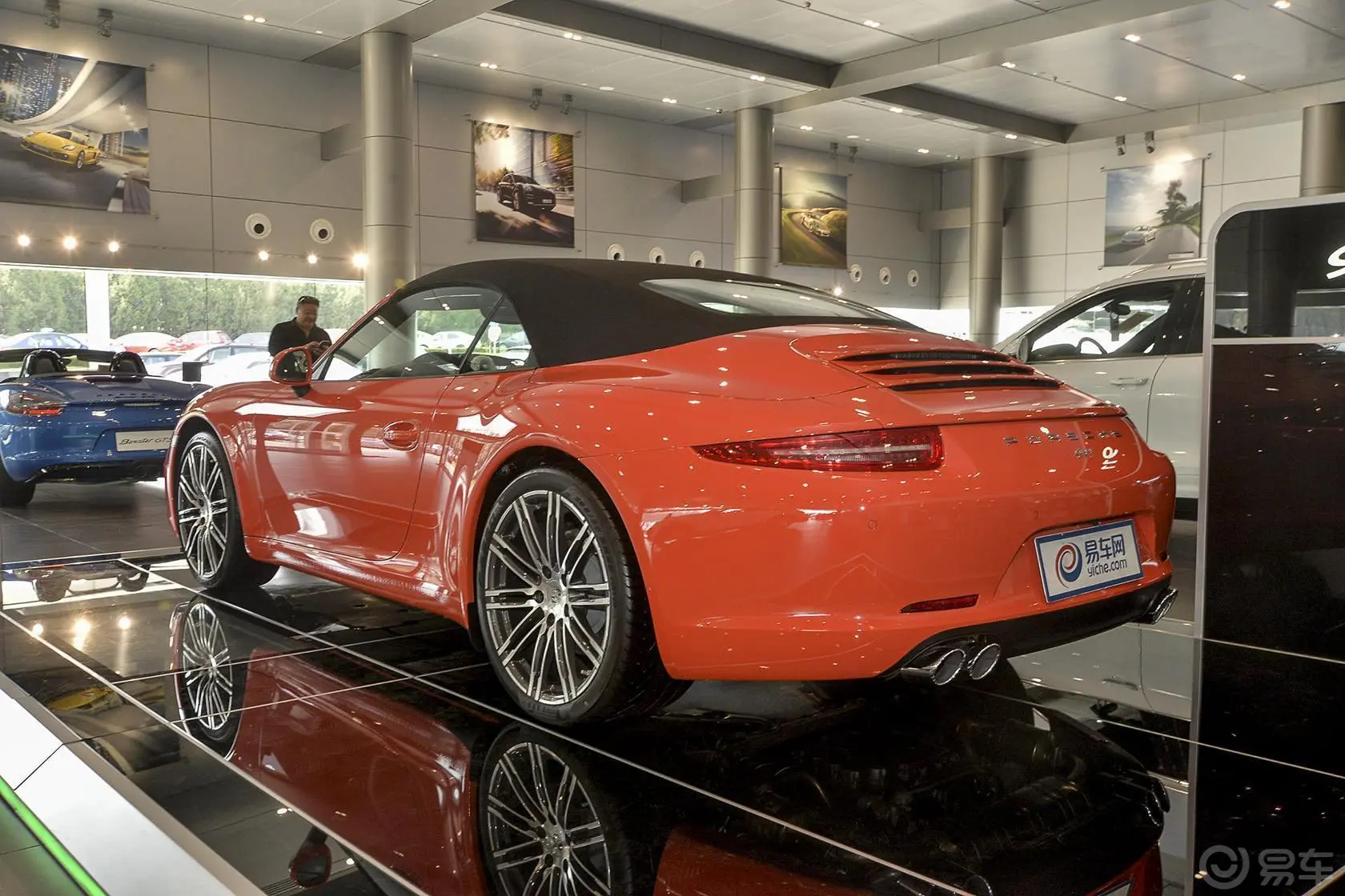 保时捷911Carrera Cabriolet 3.4L Style Edition外观