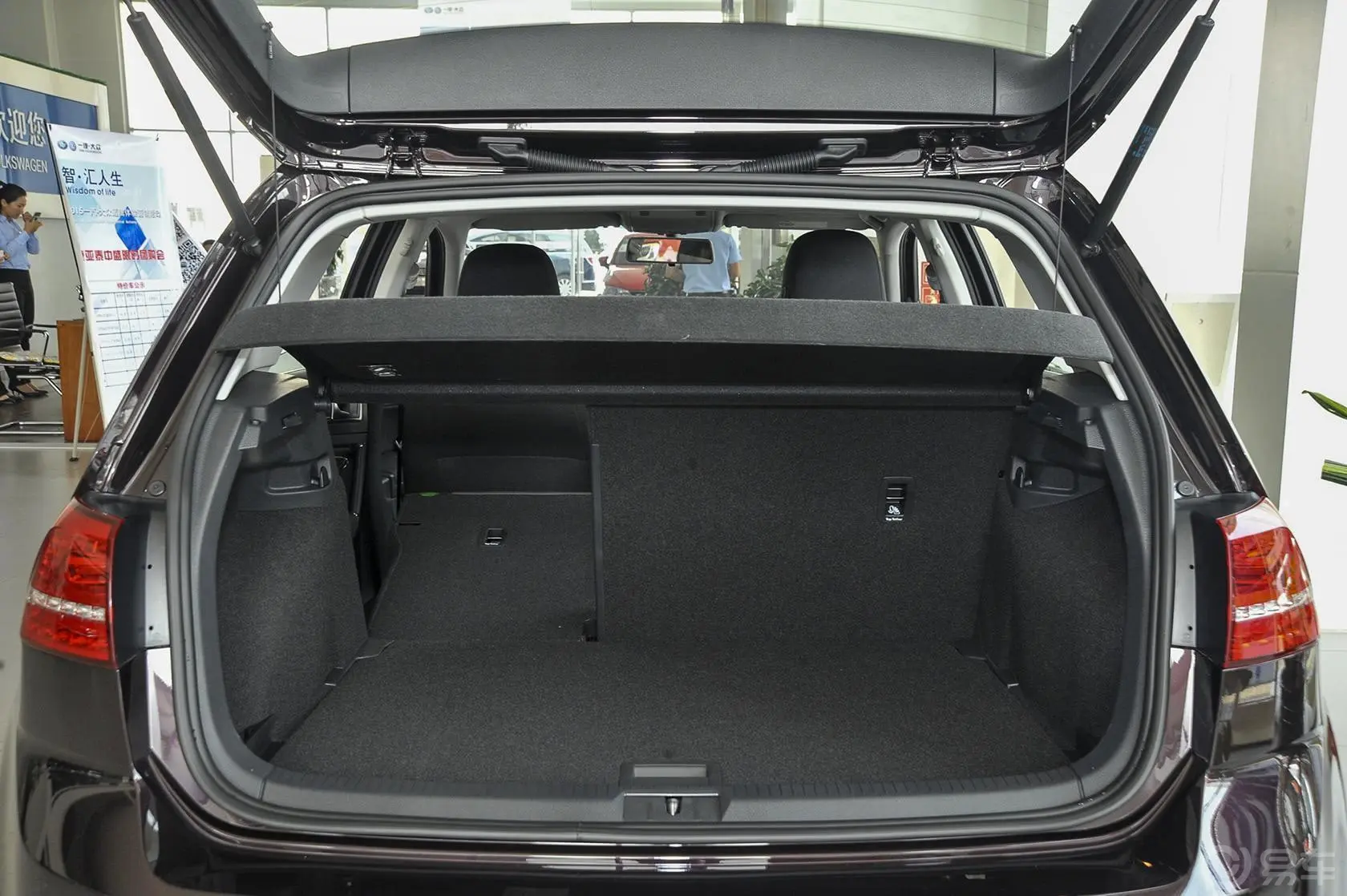 高尔夫1.6L 自动舒适型行李箱空间