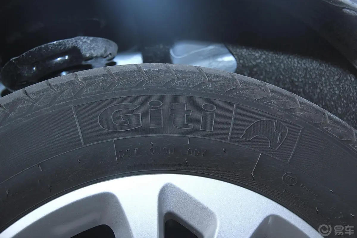 名爵GS 锐腾1.5TGI 手动 两驱 超值版轮胎规格