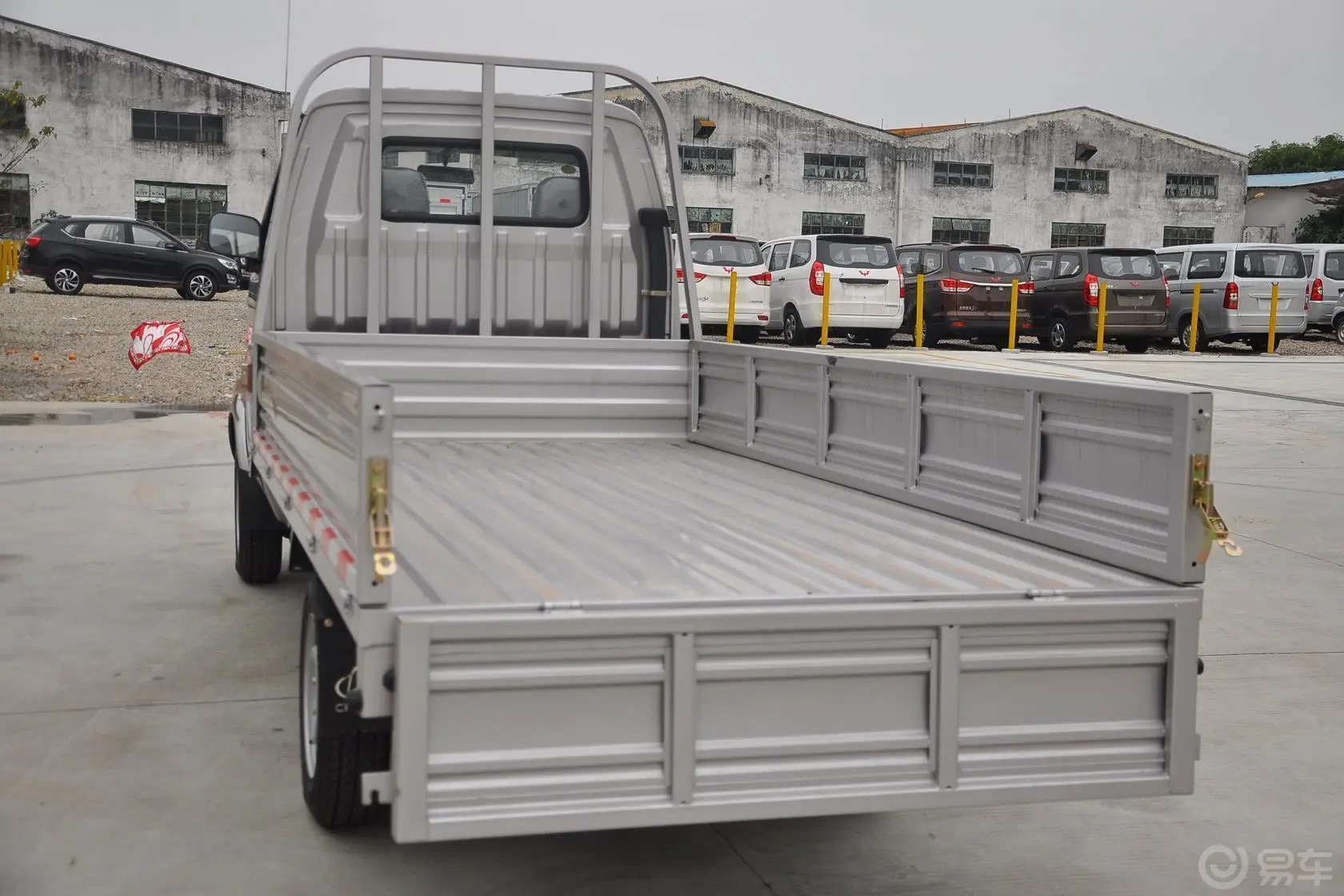 新豹MINIDK12 手动 单排 3400轴距 单后轮 国5行李厢开口范围