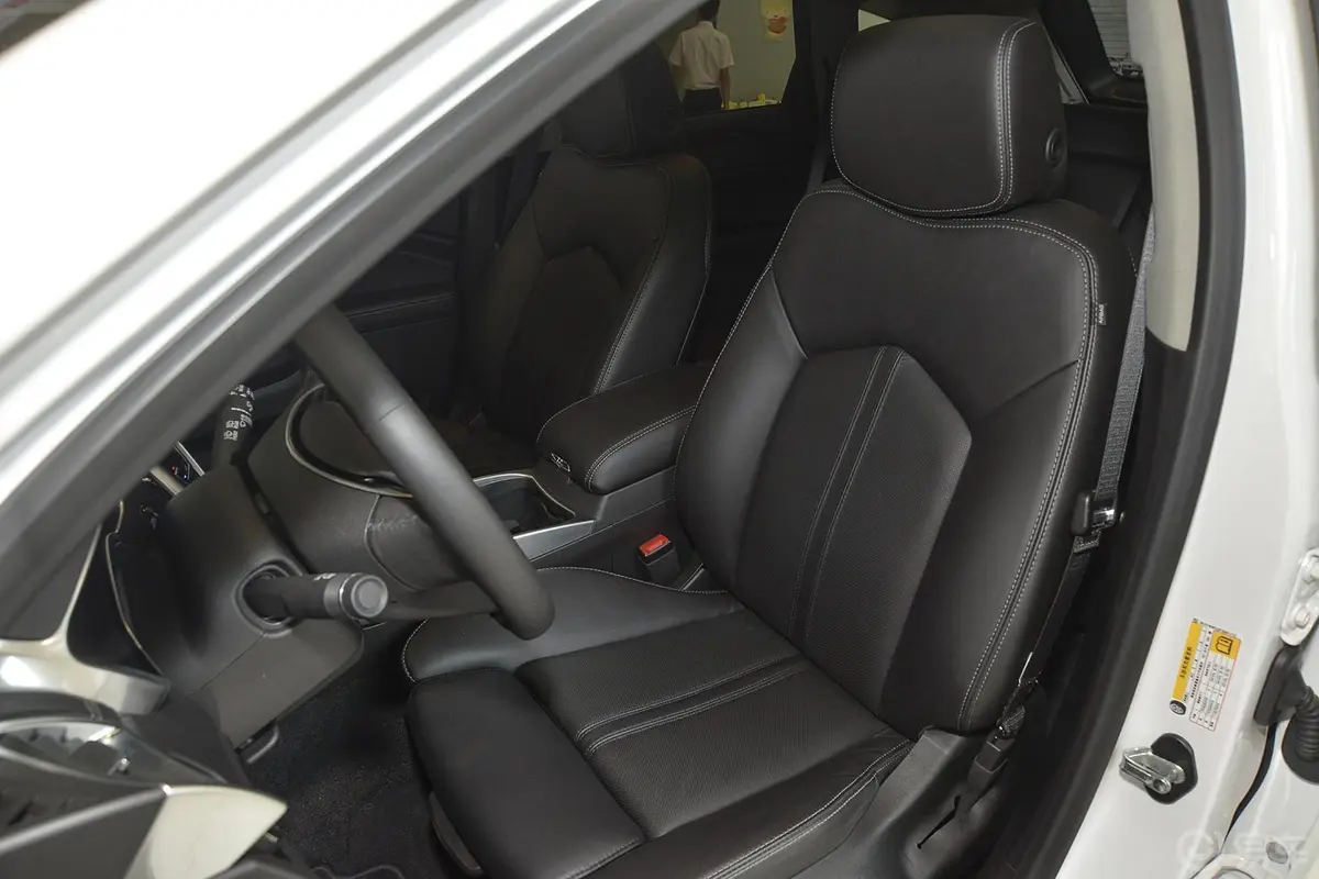 凯迪拉克SRX3.0L 手自一体 领先型驾驶员座椅