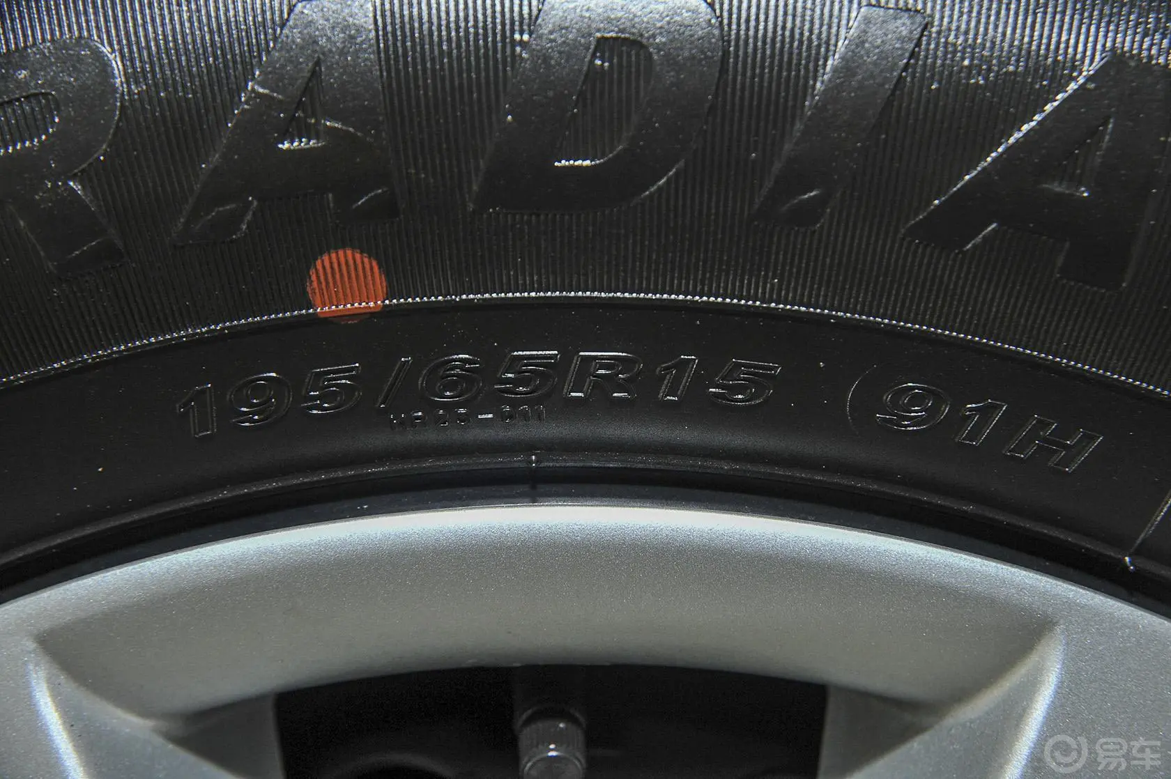 菱智V3-CV3系列 1.5L 手动 7座 舒适型 国IV轮胎规格