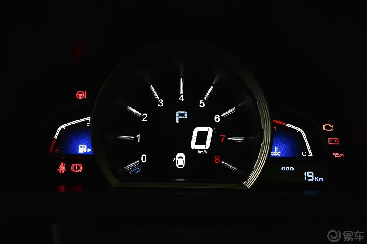 优6 SUV1.8T 魅力型仪表盘背光显示