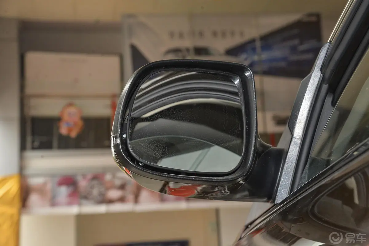 众泰T6001.5T 手动 精英型后视镜镜面（后）