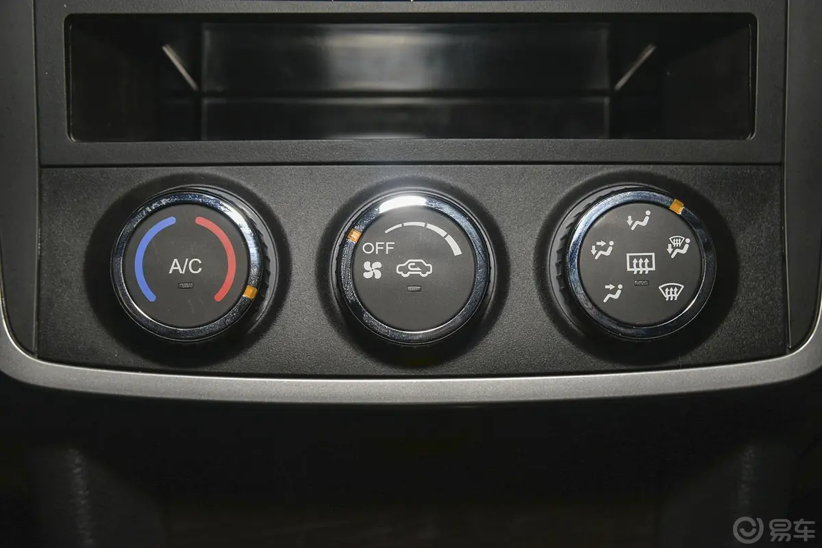 众泰Z3001.6L 驾值版 自动 精英型空调