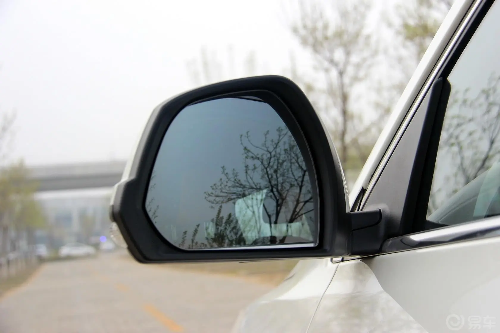 威旺S50欢动版 1.5T 手动 舒适版后视镜镜面（后）