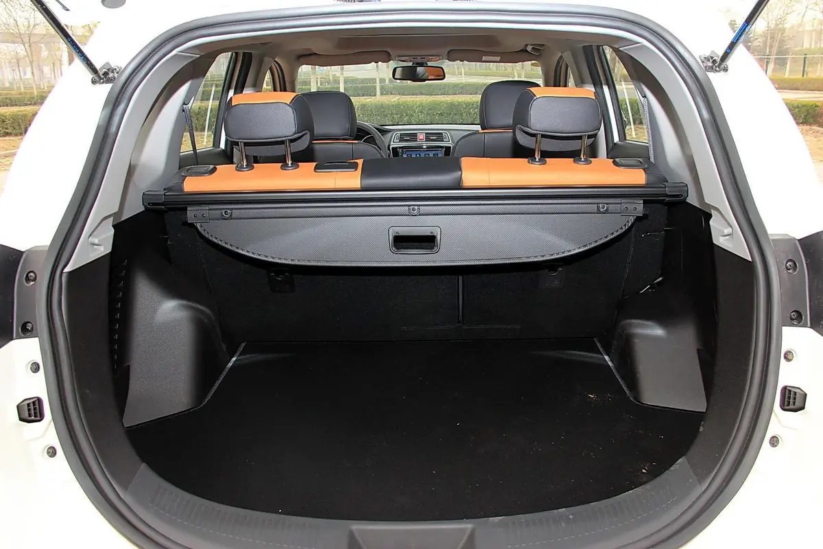 威旺S50欢动版 1.5T 手动 舒适版行李箱空间