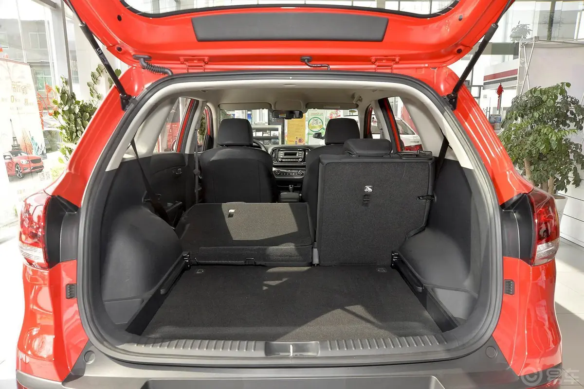 KX3傲跑1.6L 自动 两驱 GLS行李箱空间