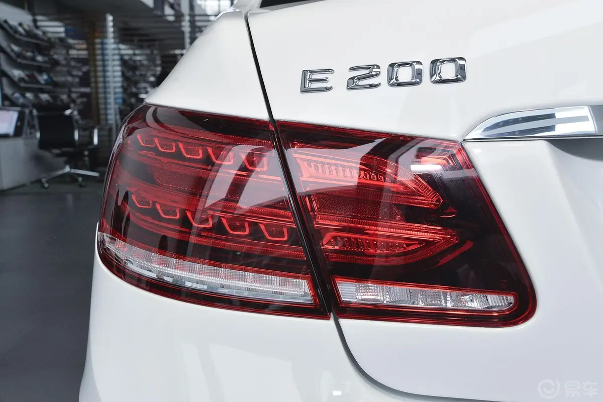 奔驰E级(进口)E200 Coupe外观