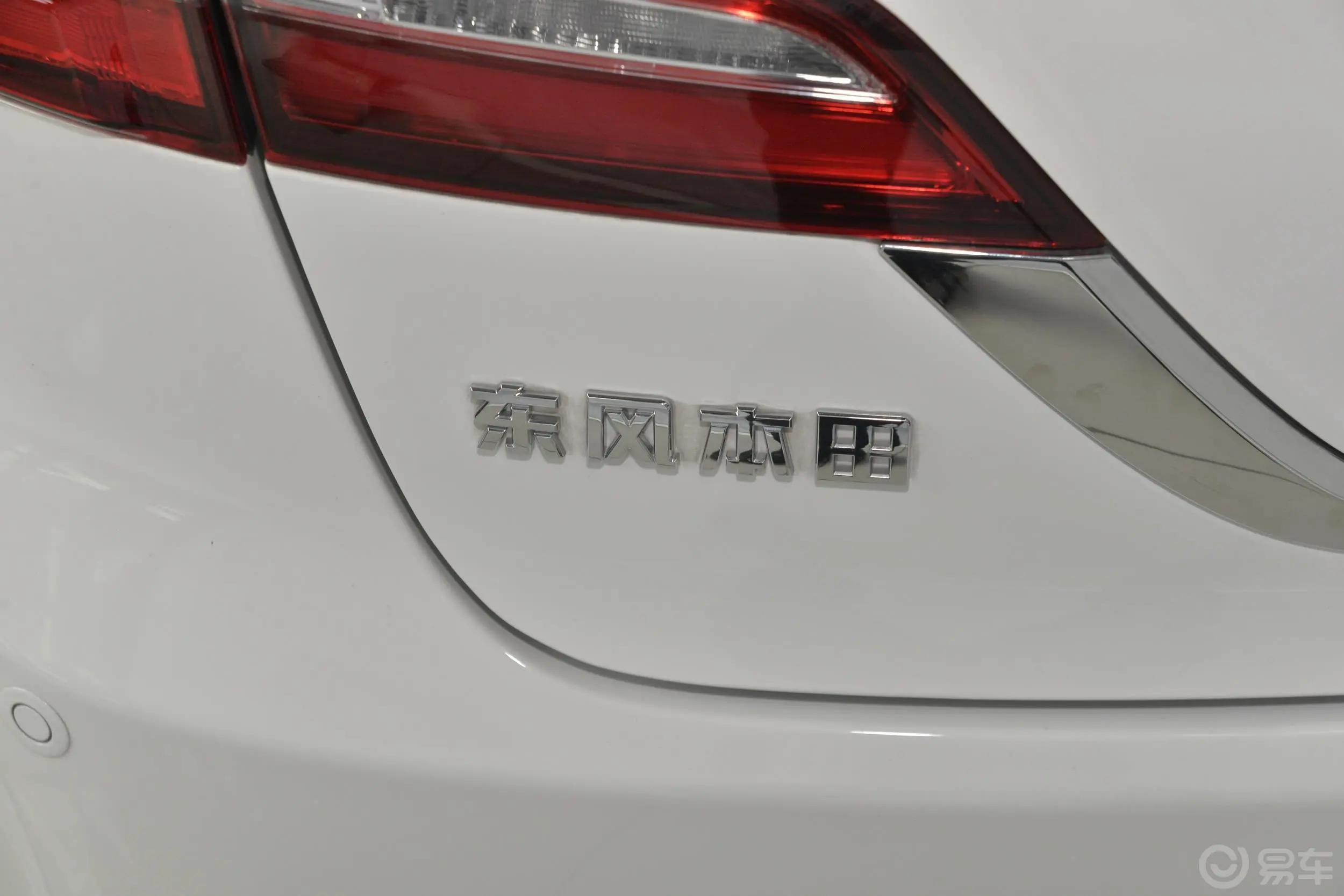 杰德1.8L 5AT 舒适型（五座）外观