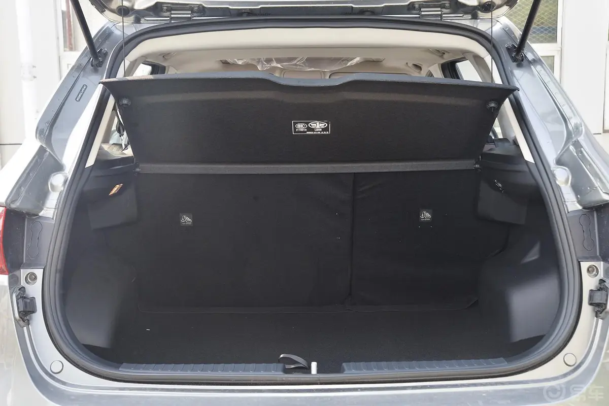 森雅R71.6L 手动 智能型行李箱空间
