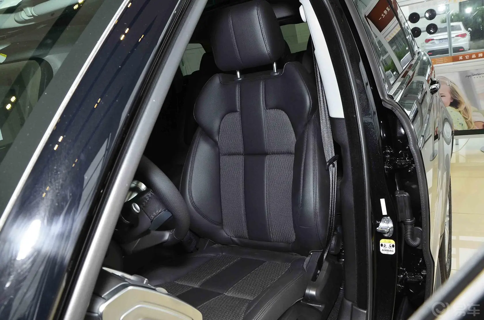 揽胜运动版3.0 V6 汽油版 SC HSE驾驶员座椅