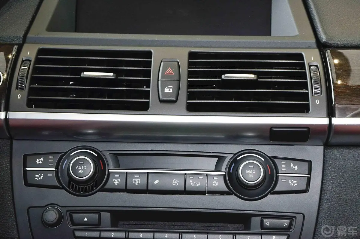 宝马X6xDrive35i 中东版空调