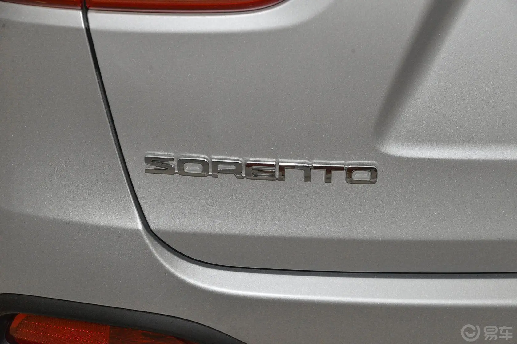 索兰托索兰托L 2.4GDI 汽油 4WD 精英版 七座 国IV尾标