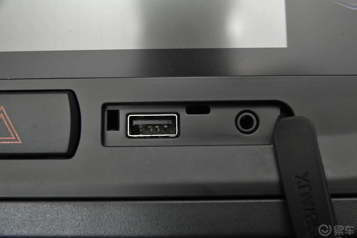 奔腾B301.6L 手动 舒适型USB接口