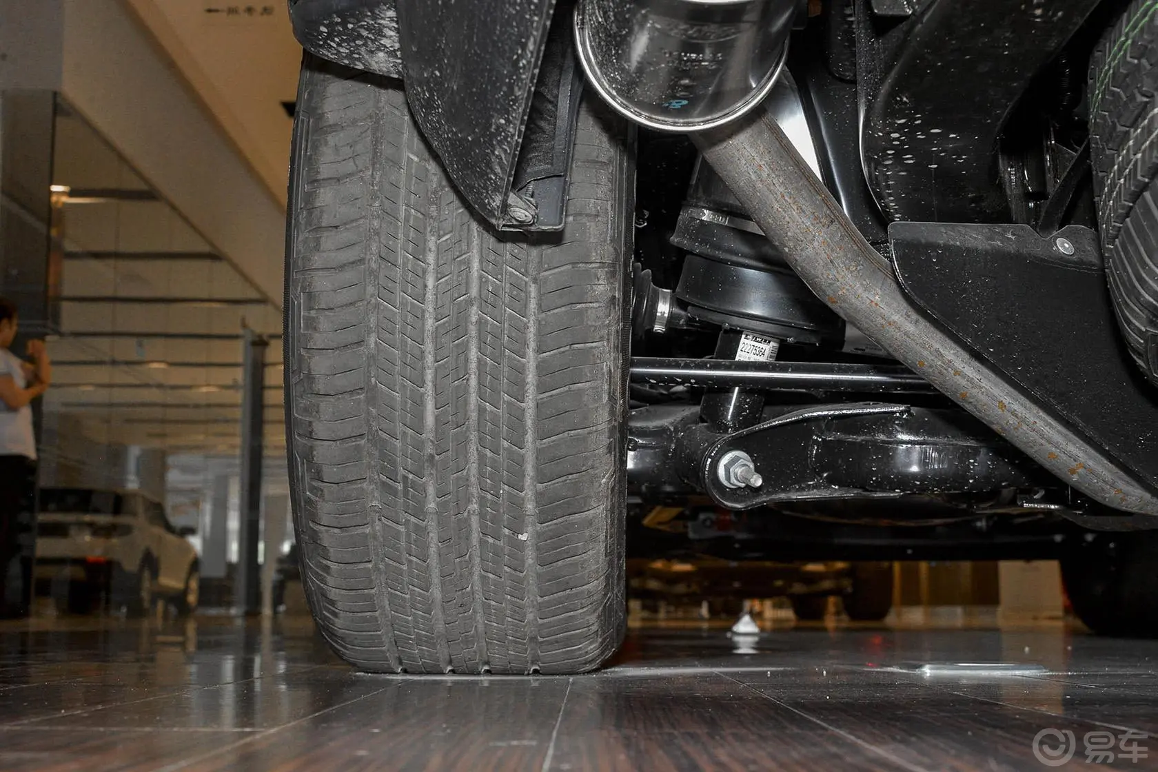 发现3.0 SDV6 HSE 柴油版轮胎花纹