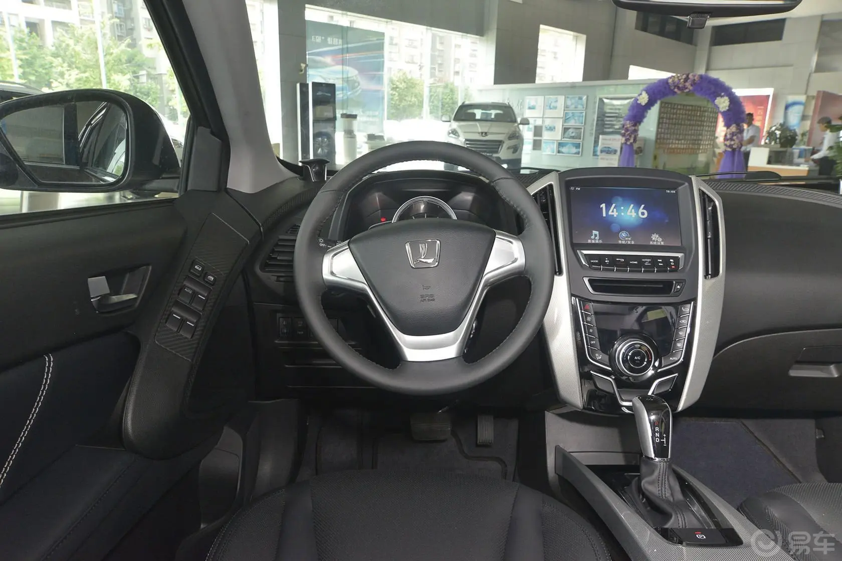 优6 SUV1.8T 自动 时尚升级型驾驶位区域
