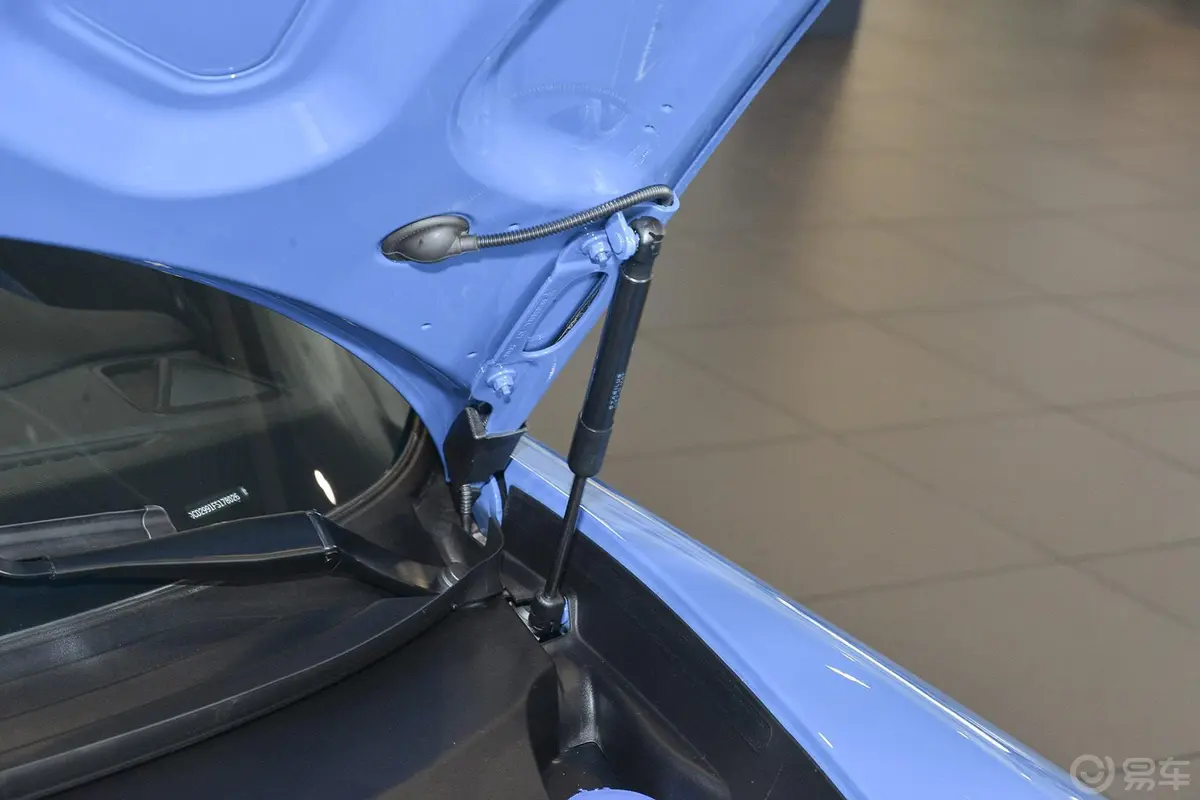 保时捷911Turbo S Cabriolet 3.8T行李厢支撑杆