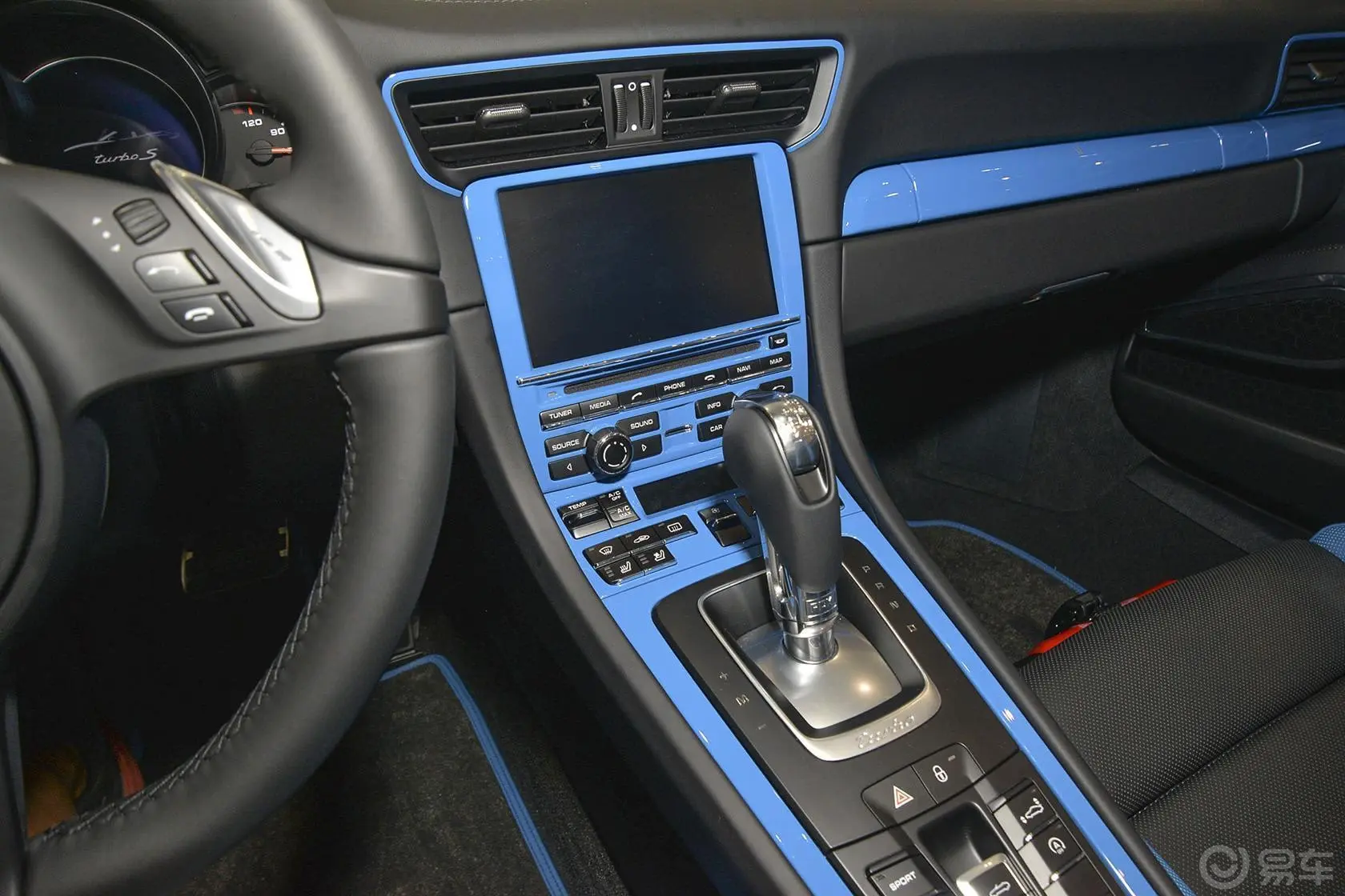 保时捷911Turbo S Cabriolet 3.8T中控台驾驶员方向