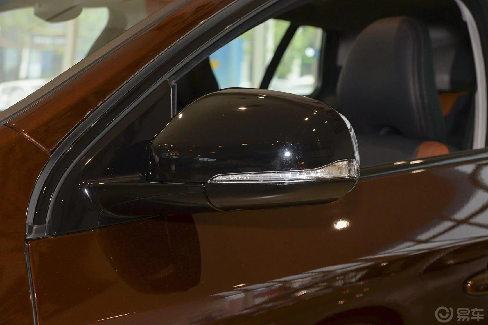 沃尔沃V60Cross Country 2.5T T6 AWD后视镜转向灯（前）