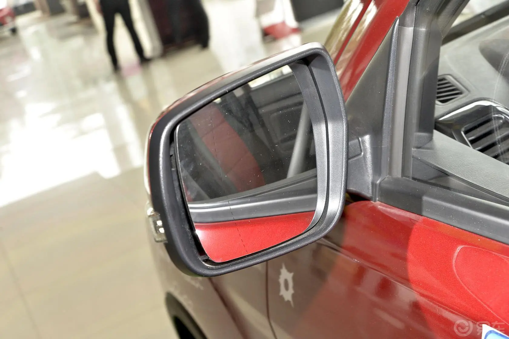 长安欧尚CX701.6L 手动 舒适版后视镜镜面（后）