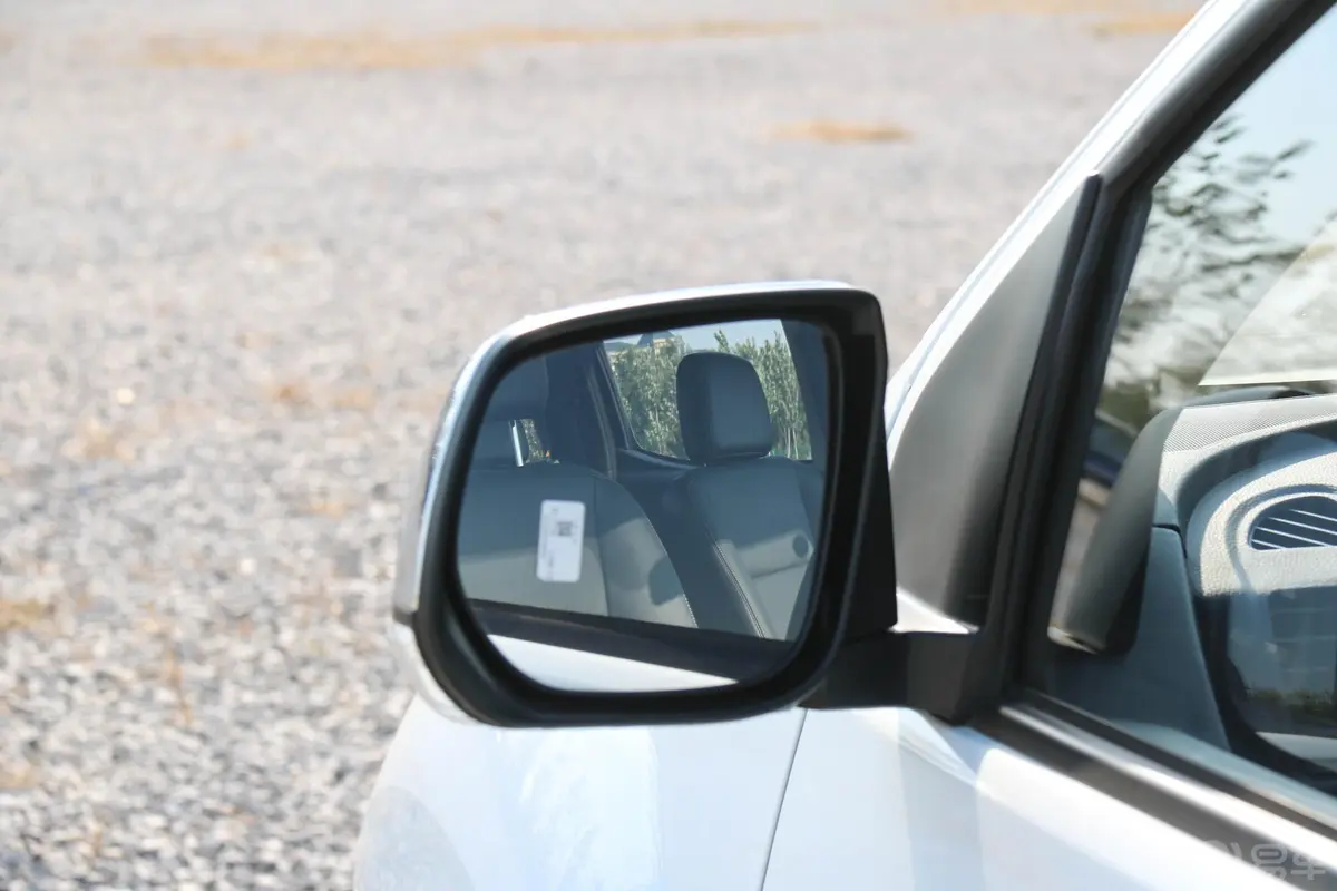 瑞迈2.8T 加长货厢两驱超豪华款后视镜镜面（后）