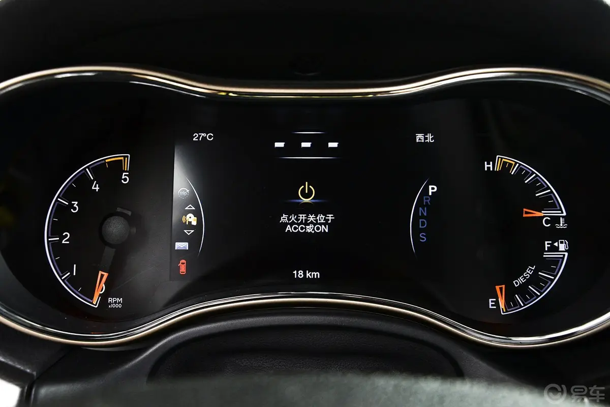 大切诺基(进口)3.0TD 柴油 舒享导航版仪表盘背光显示