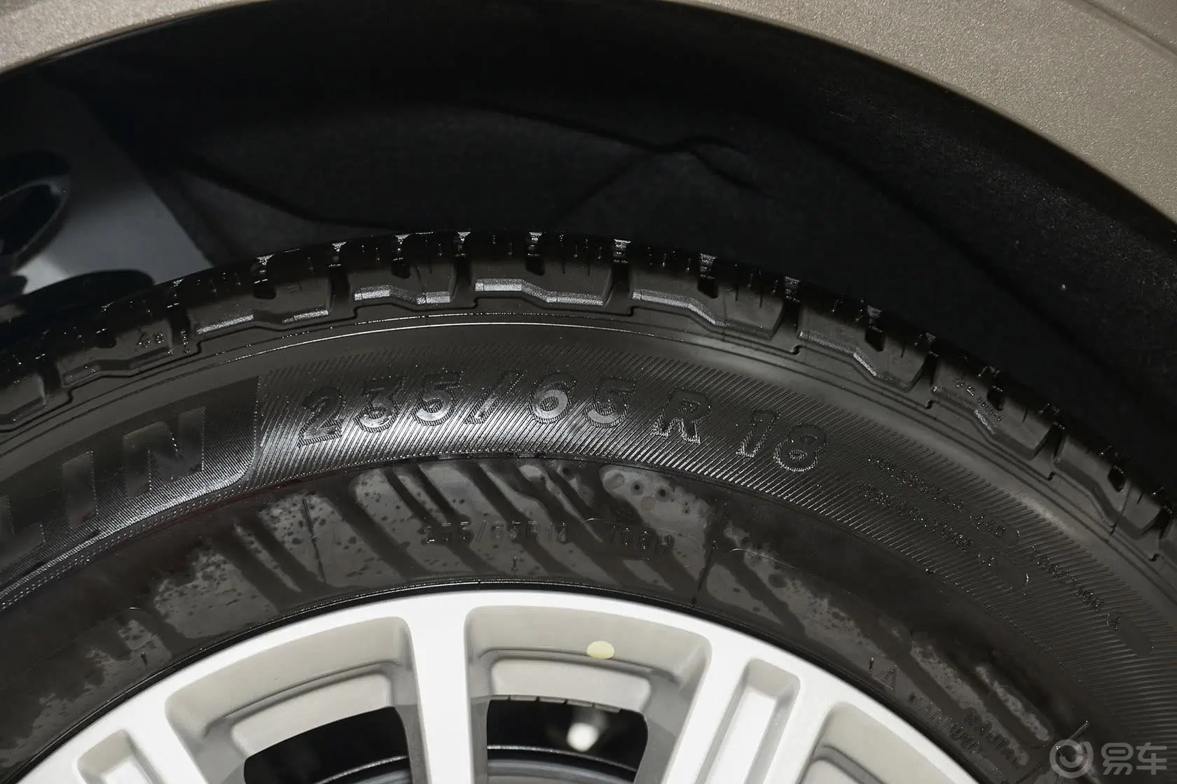 凯迪拉克XT525T 技术型轮胎规格