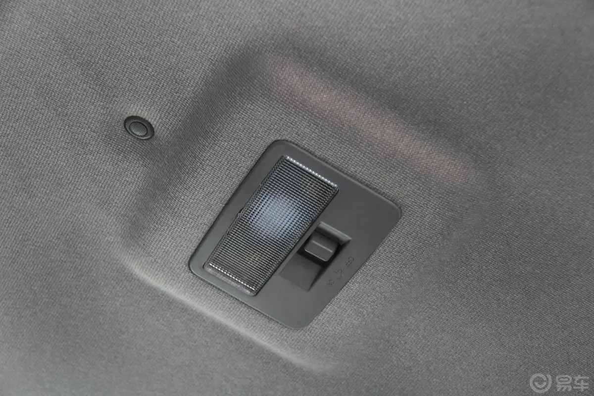 海马S5强动力版 1.6L 手动 舒适版空间