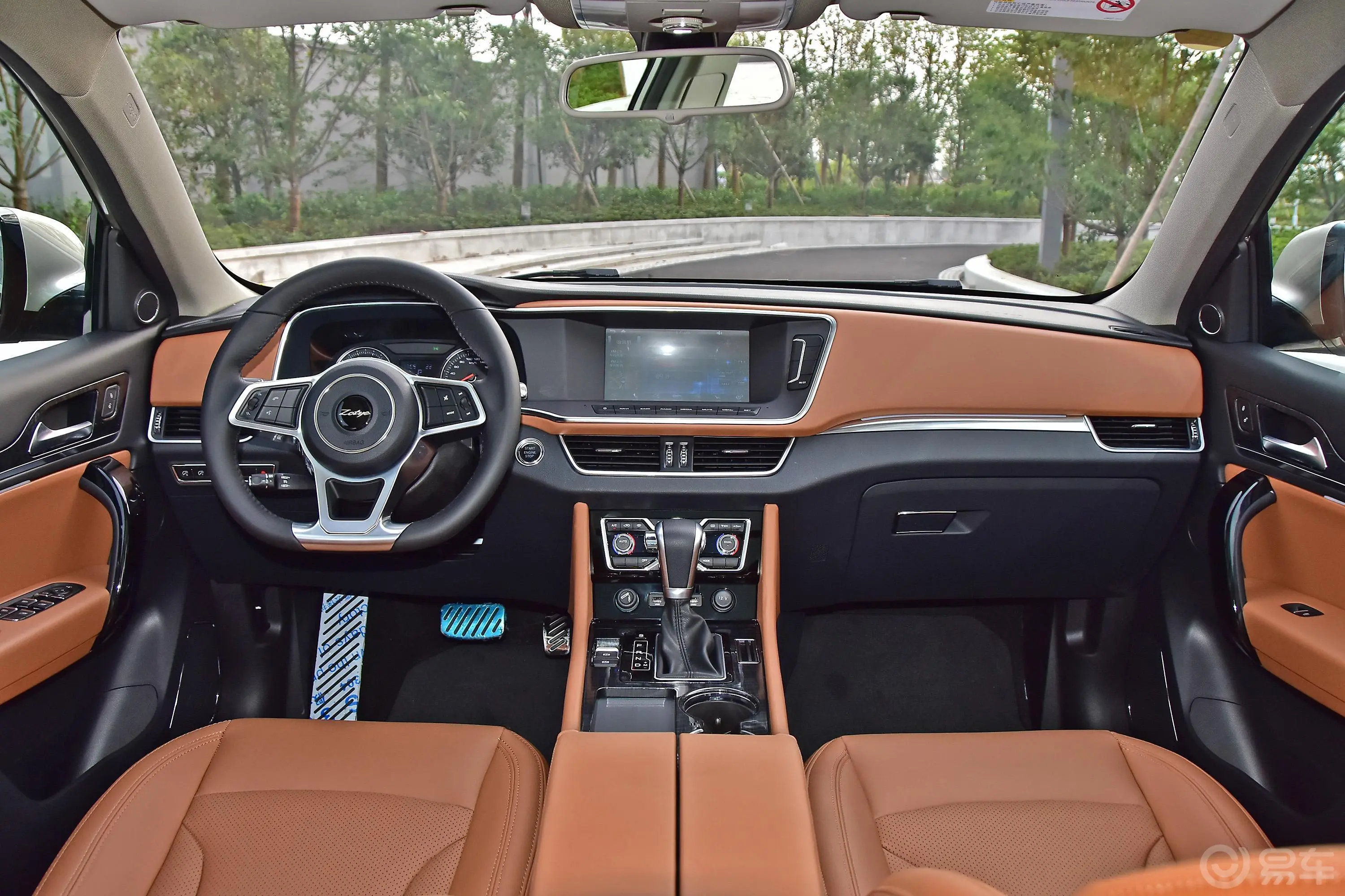 众泰T600 Coupe1.5T 手动 尊享版车窗调节整体