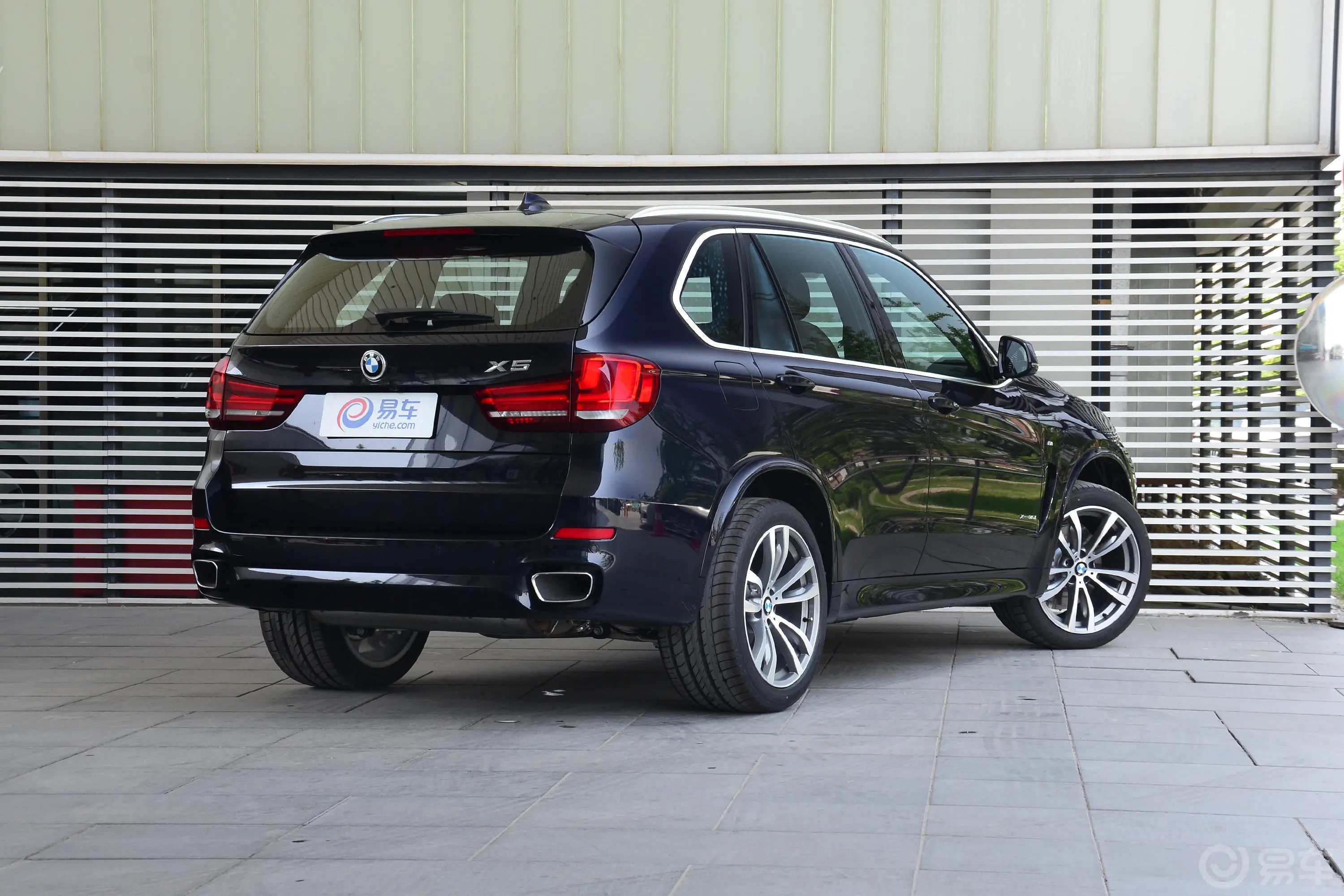 宝马X5(进口)xDrive35i M运动豪华版外观