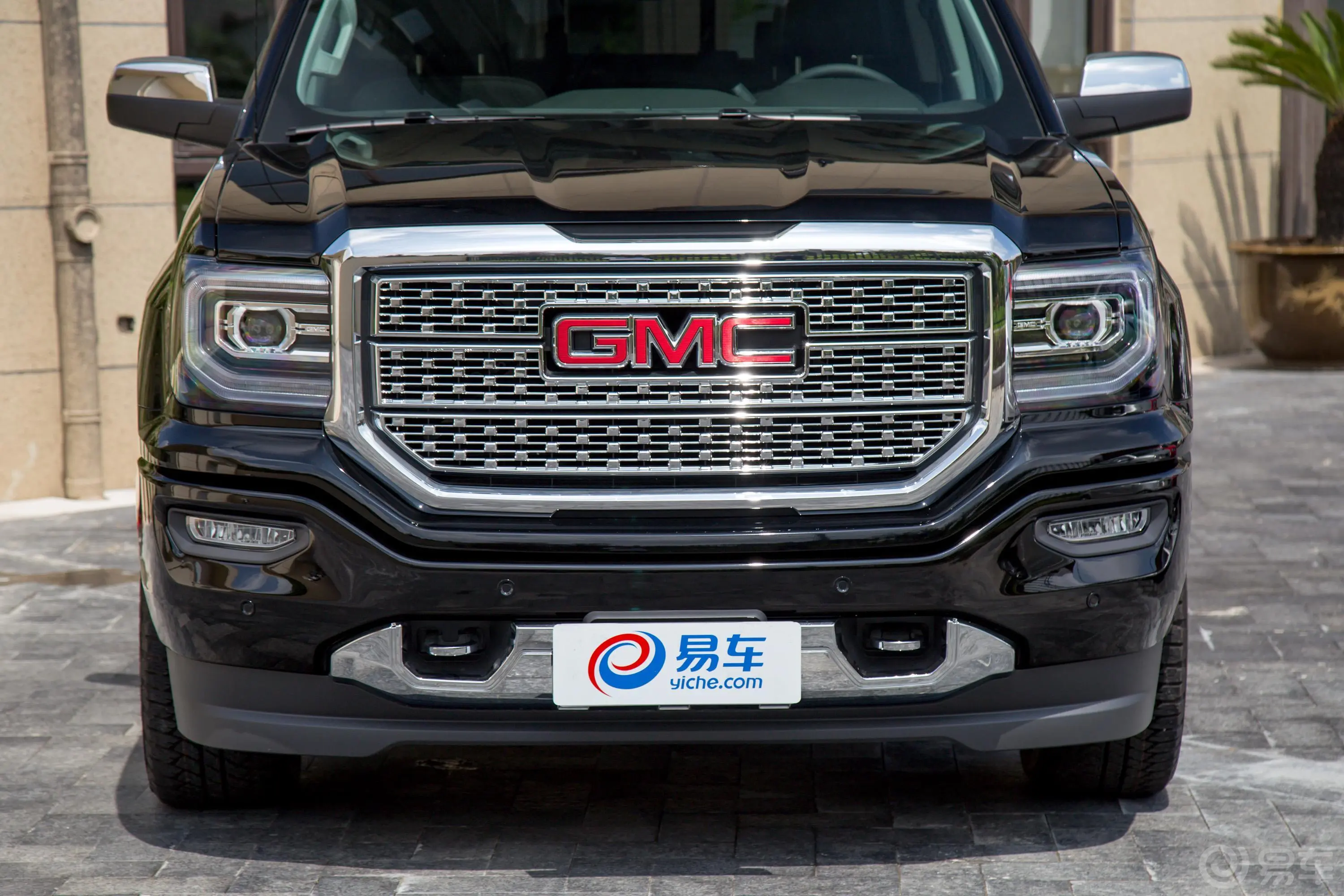 GMC Sierra6.2L 手自一体 DENALI 顶配版外观