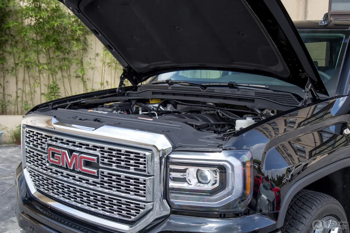 GMC Sierra6.2L 手自一体 DENALI 顶配版外观