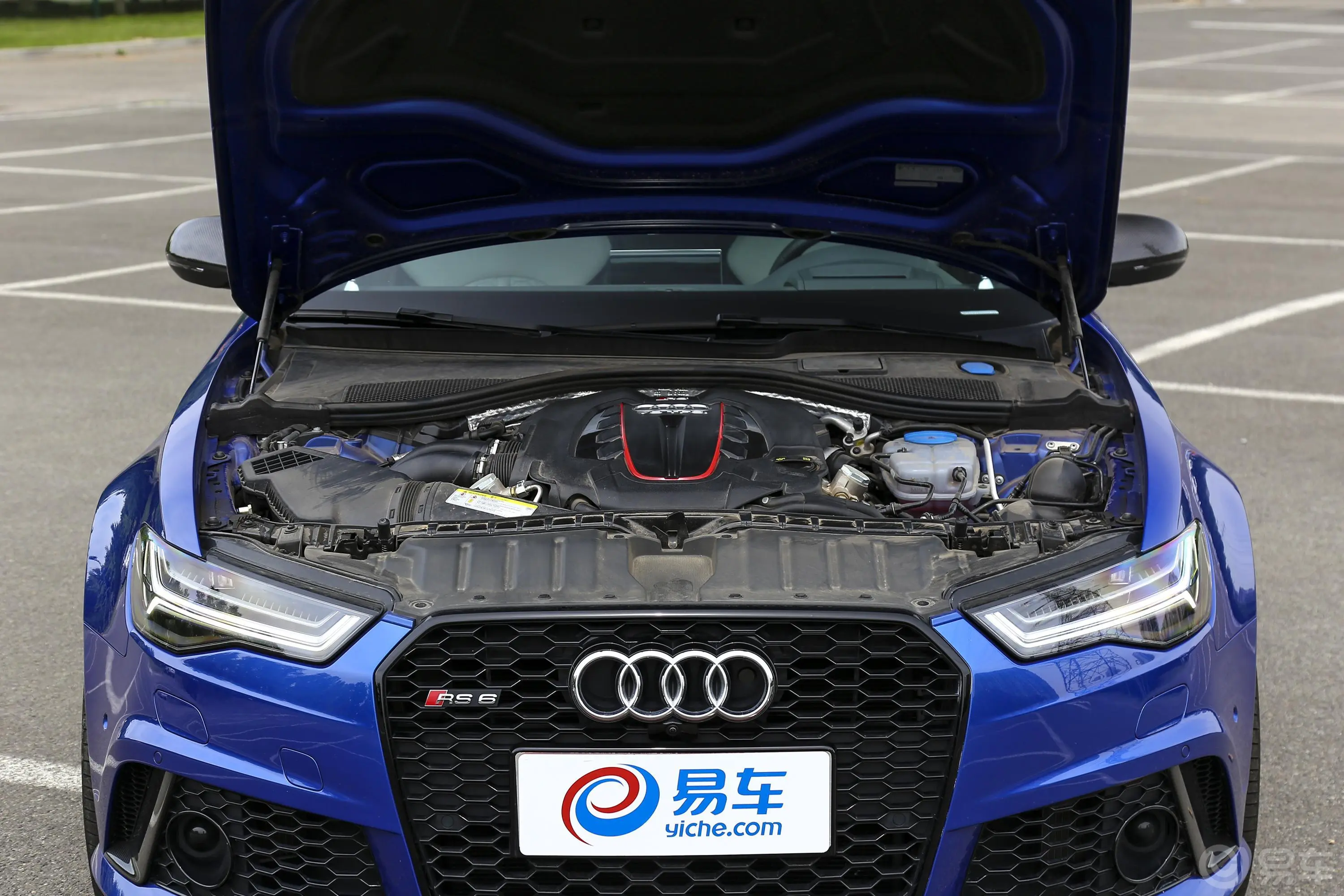 奥迪RS 64.0T Avant外观