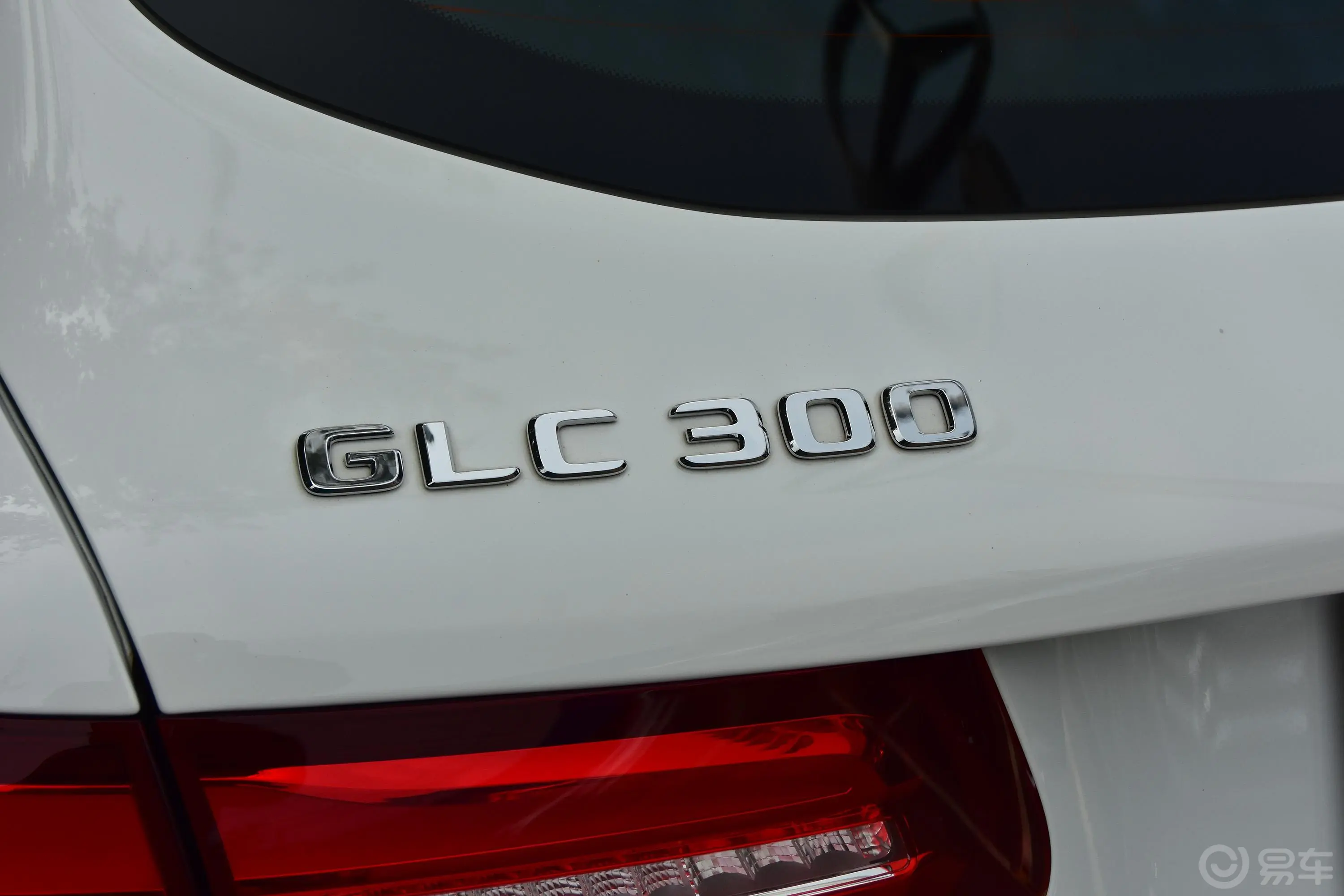 奔驰GLCGLC 300 4MATIC 豪华版外观