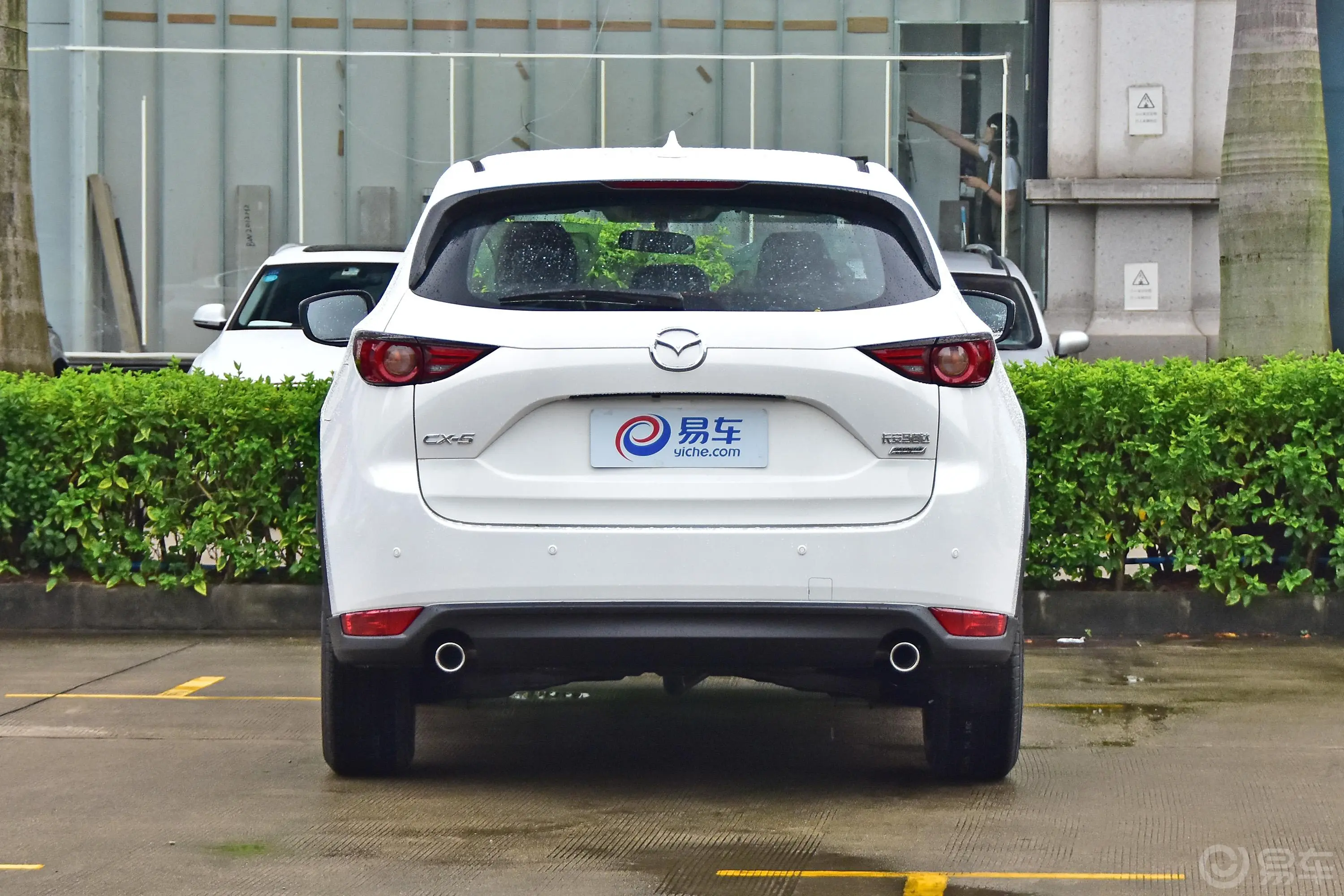 马自达CX-52.0L 手自一体 两驱 智尚版 国V正后水平