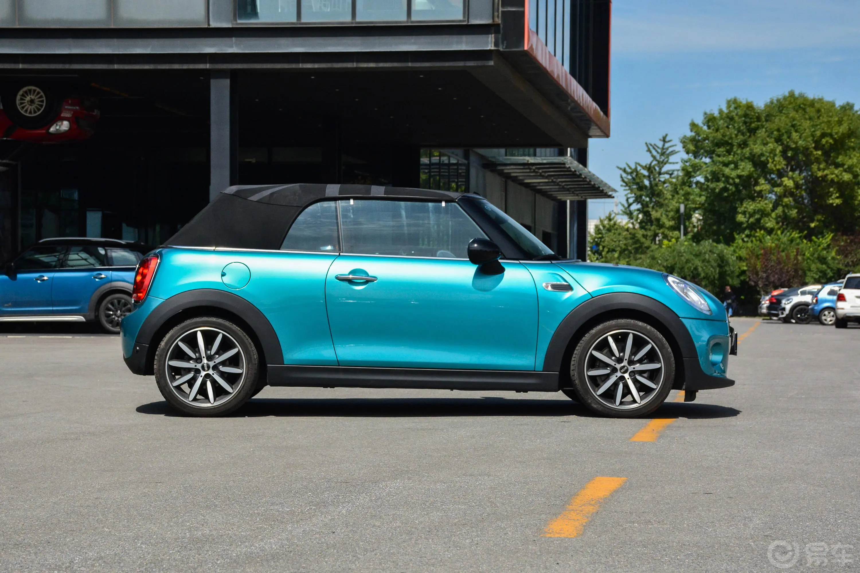 MINI CABRIO1.5T COOPER CABRIO 自由派外观