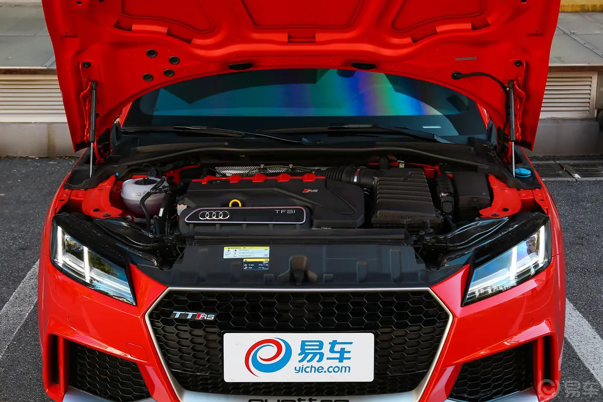 奥迪TT RS2.5T Coupe外观